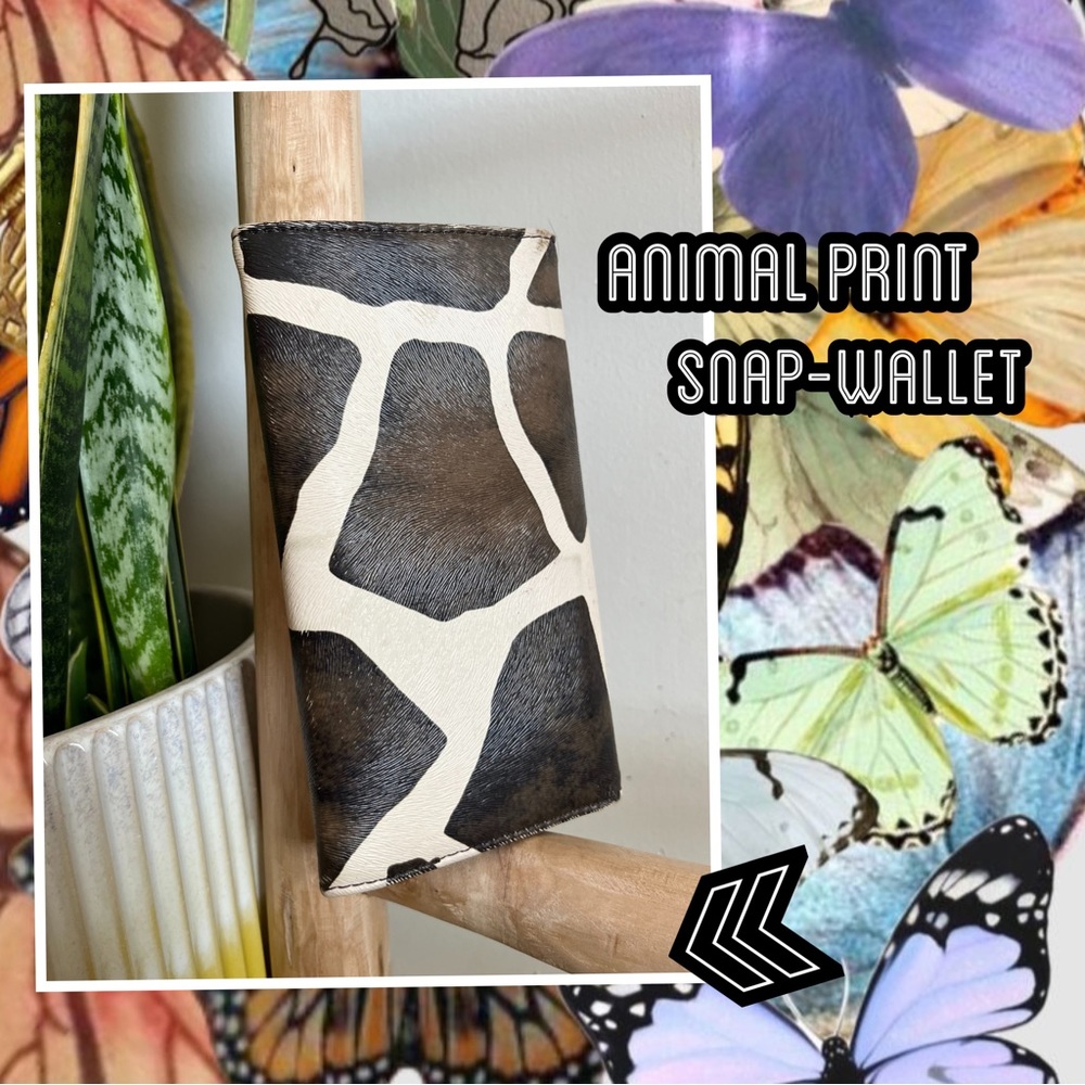 BOGO 🌙 Boho 🐮 Snap Wallet Animal Print Vintage